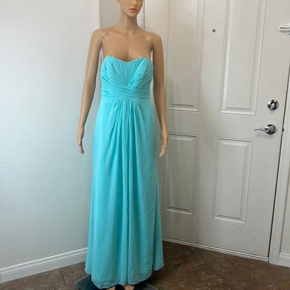 David’s Bridal Dress Size 4 Strapless Wedding Bridal Formal Color Spa Maxi Lined